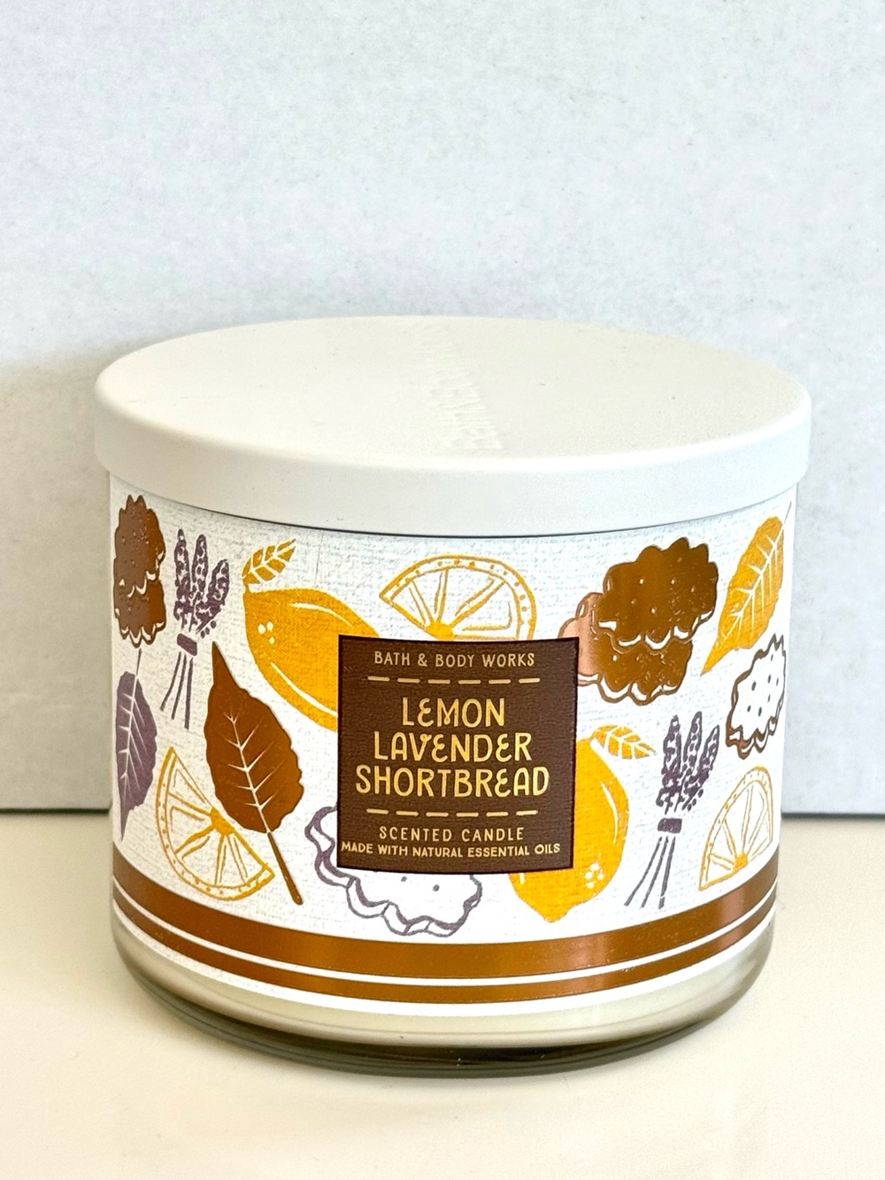 RARE!!! Bath & Body Works Lemon Lavender Shortbread Candle